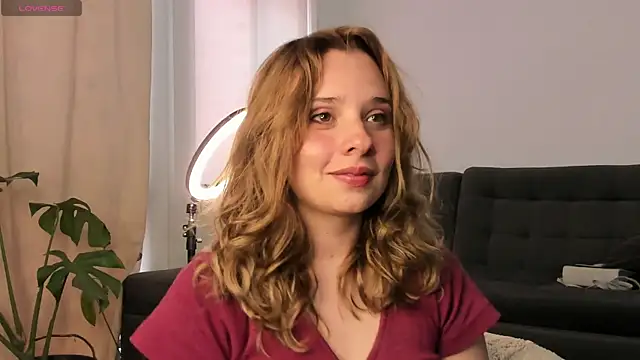 Sophy Bunny online show from 03-14-25, 08:38