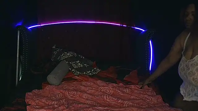 msyvette1970xh online show from 11-02-25, 11:43