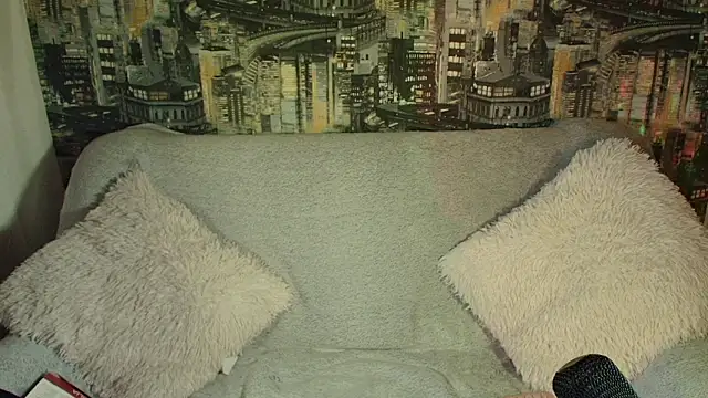 Snapshot of LuxuryGame chatting on 03-01-26, 09:37 LuxuryGame online show from 03-01-26, 09:37