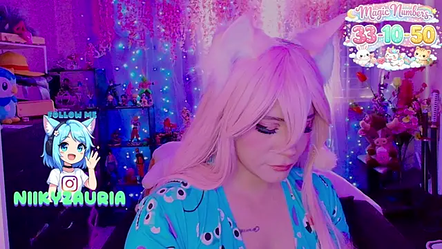  niiky online show from 04-28-26, 03:38