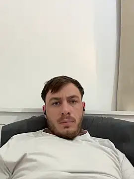 Julian128 online show from 11-03-25, 04:54