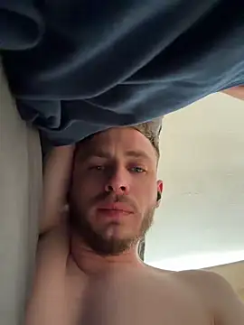 Julian128 online show from 06-24-26, 03:54