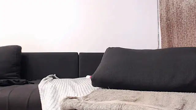 EmmaStward online show from 11-04-25, 07:34