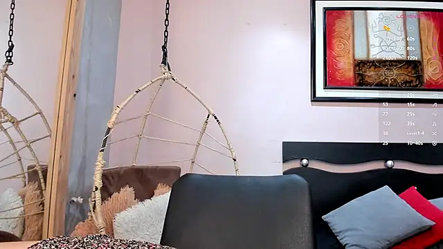  LaraMom  online show from 05-19-26, 07:43