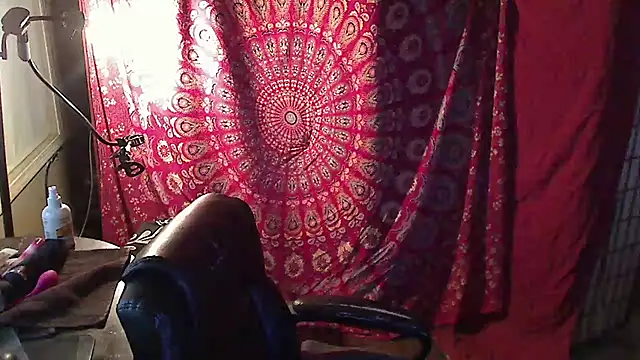 Ireallysquirt online show from 03-21-25, 01:02