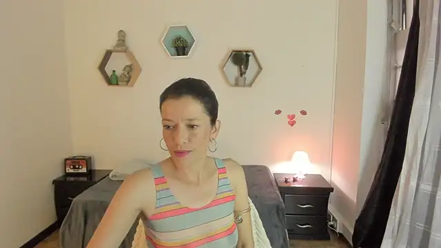Snapshot of Paloma_victory chatting on 07-16-26, 08:17 Paloma victory online show from 07-16-26, 08:17