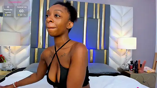 Snapshot of Anny_osorio chatting on 09-15-25, 07:36 Anny osorio online show from 09-15-25, 07:36