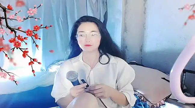 Snapshot of Floor_oo chatting on 12-05-24, 11:01 Floor oo online show from 12-05-24, 11:01