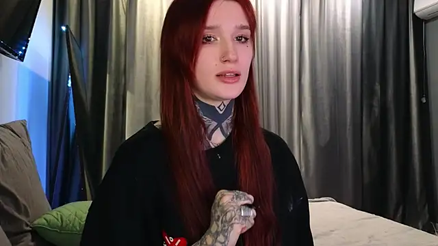 SophieInkk online show from 03-08-26, 05:16