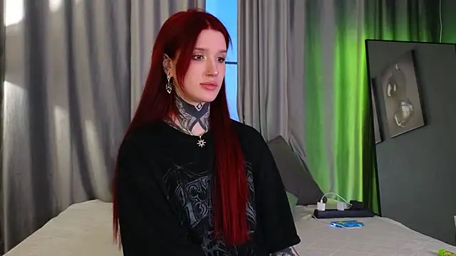 SophieInkk online show from 03-30-26, 02:35