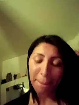 tiffani  love online show from 10-17-25, 01:42