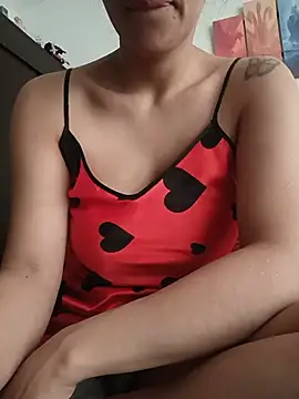 Snapshot of tiffani__love chatting on 08-02-26, 04:48 tiffani love online show from 08-02-26, 04:48