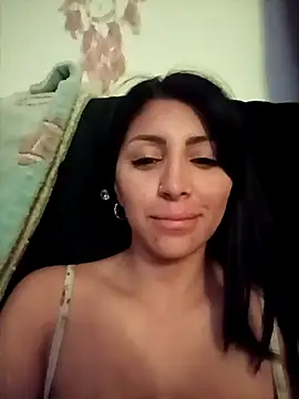 tiffani  love online show from 12-14-25, 09:04