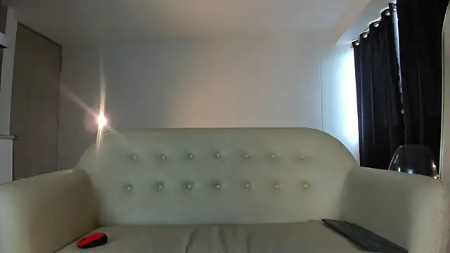 Emi latingirl online show from 04-07-26, 07:04