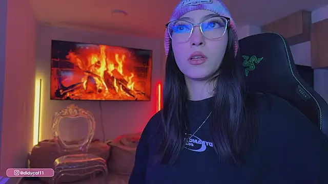 MarianaBranzz online show from 03-18-26, 07:15