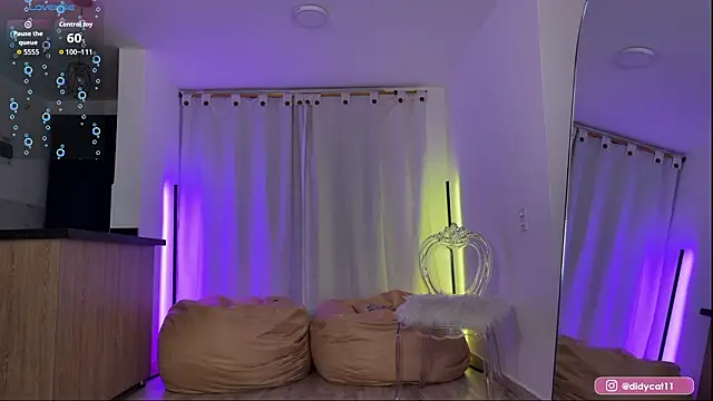 Snapshot of MarianaBranzz chatting on 02-20-26, 06:26 MarianaBranzz online show from 02-20-26, 06:26