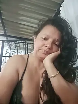 Emily0215 online show from 06-07-26, 12:38