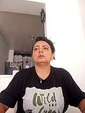 Emily0215 online show from 02-13-26, 03:01