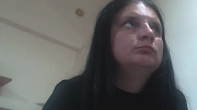 Snapshot of Nickol19721 chatting on 06-16-26, 01:33 Nickol19721 online show from 06-16-26, 01:33