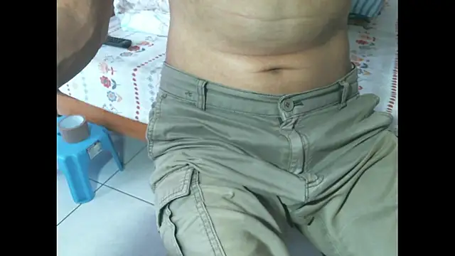 triangle0623 online show from 07-20-26, 07:27