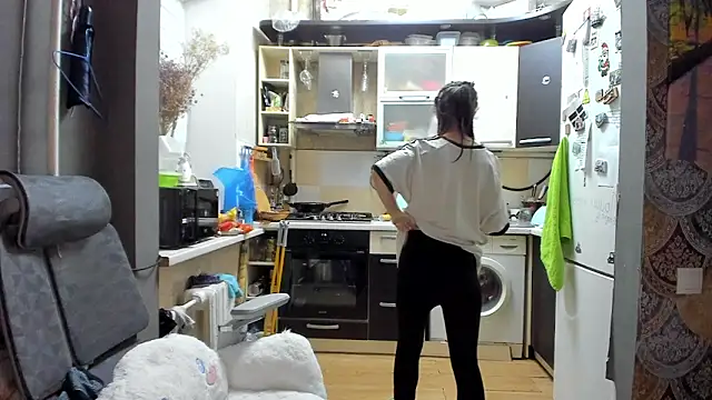  Nika Kik online show from 12-15-25, 05:19