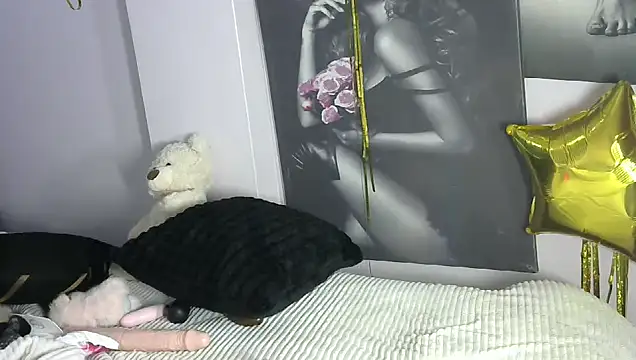 Petite lexii online show from 10-21-25, 03:22