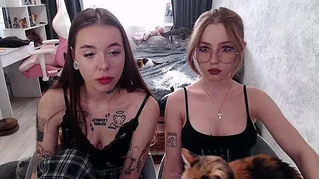 Snapshot of naughty_dakota chatting on 11-22-25, 09:41 naughty dakota online show from 11-22-25, 09:41