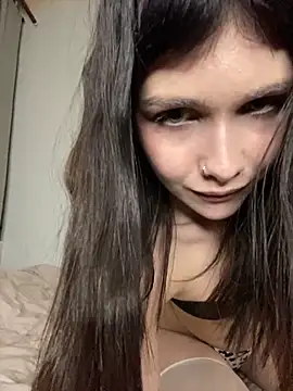 CherryCrystall online show from 11-23-25, 06:40