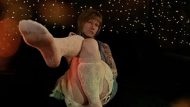 Snapshot of Littlespacemouse chatting on 02-21-26, 12:29 Littlespacemouse online show from 02-21-26, 12:29