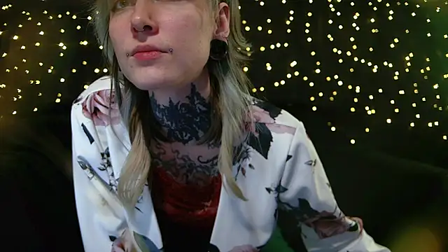 Snapshot of Littlespacemouse chatting on 02-03-26, 06:46 Littlespacemouse online show from 02-03-26, 06:46