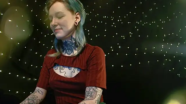 Littlespacemouse online show from 12-16-25, 06:34