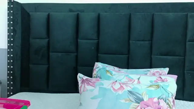 kinkyhousewifee online show from 03-15-26, 11:50