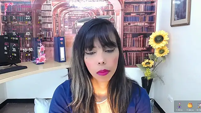 Snapshot of Catalella_Ar chatting on 10-09-25, 03:18 Catalella Ar online show from 10-09-25, 03:18
