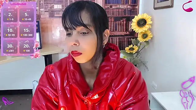 Snapshot of Catalella_Ar chatting on 10-15-25, 03:16 Catalella Ar online show from 10-15-25, 03:16