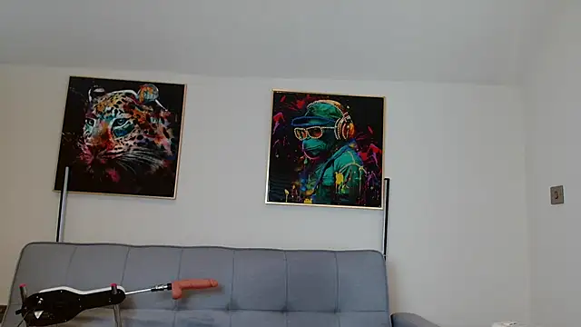 lou roar online show from 10-13-25, 09:44