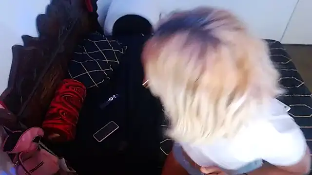 Candy-love87 online show from 02-11-26, 04:40