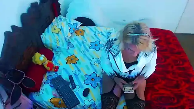 Candy-love87 online show from 02-07-26, 02:36