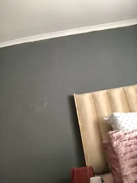 Nicole Liam  online show from 10-21-25, 07:52