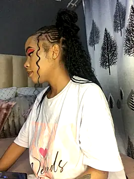 Nicole Liam  online show from 09-30-25, 08:26