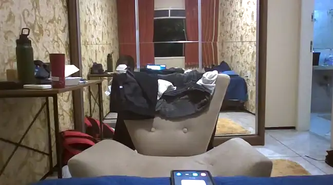 Snapshot of GermanxMD chatting on 03-21-25, 03:01 GermanxMD online show from 03-21-25, 03:01