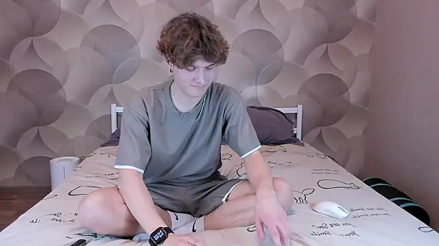 Ian Flor online show from 02-12-26, 03:23