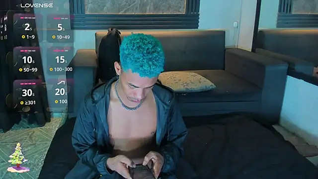 Hottwinkguys online show from 12-17-25, 04:50