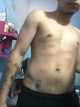 Snapshot of Edanvvv chatting on 01-12-26, 04:25 Edanvvv online show from 01-12-26, 04:25