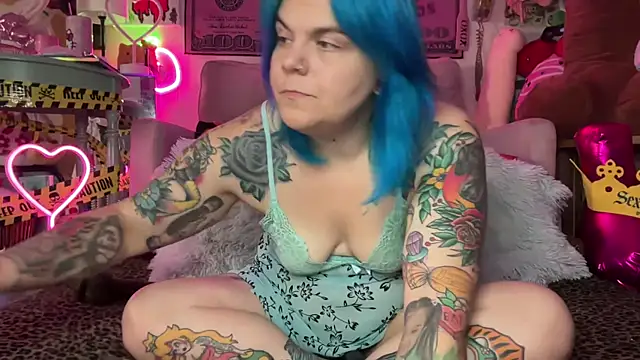 CherryBombBomb online show from 11-16-25, 07:13