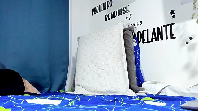 Aronxxs online show from 11-15-25, 09:02