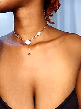 Ayrella02 online show from 11-27-25, 05:13