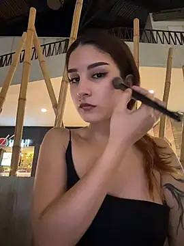 Snapshot of Mon_Cherry chatting on 02-13-26, 01:27 Mon Cherry online show from 02-13-26, 01:27