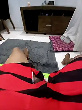 Snapshot of Seductiveblack chatting on 11-27-25, 09:26 Seductiveblack online show from 11-27-25, 09:26