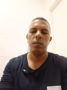 Snapshot of Seductiveblack chatting on 07-11-26, 03:12 Seductiveblack online show from 07-11-26, 03:12