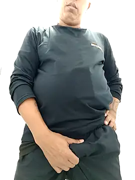 Snapshot of Seductiveblack chatting on 09-09-25, 11:30 Seductiveblack online show from 09-09-25, 11:30